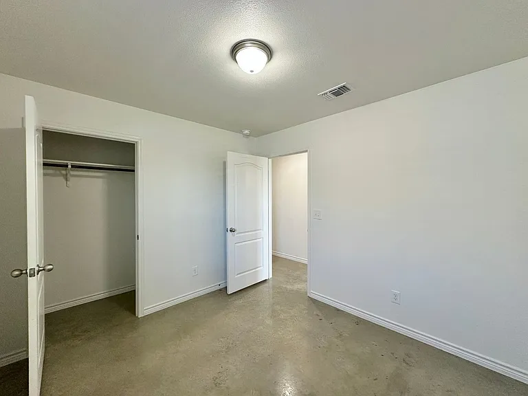 6106 Harriet Tubman Ave — Photo 21