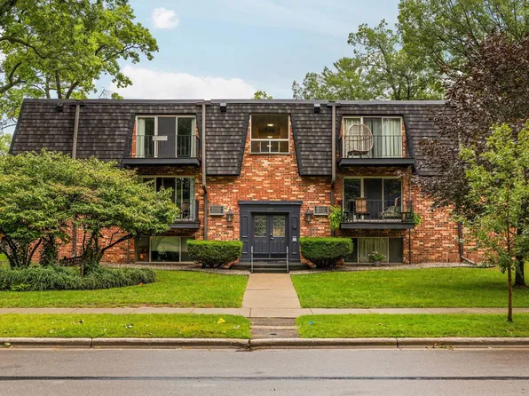 119 Fair St APT 9, Traverse City, MI 49686