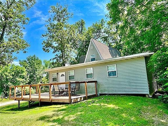 2nd image of 1002 Long Dr