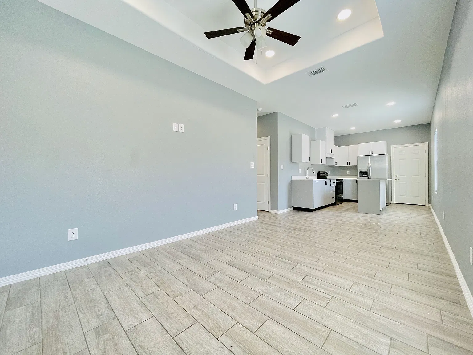 2 bed, 2.0 bath, 817 sqft, $970 — Photo 1