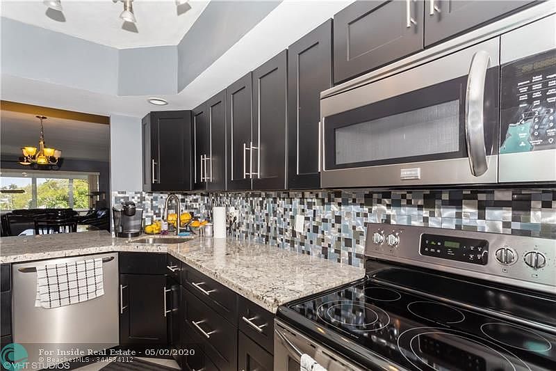 1st image of 1000 SW 12th St APT 304