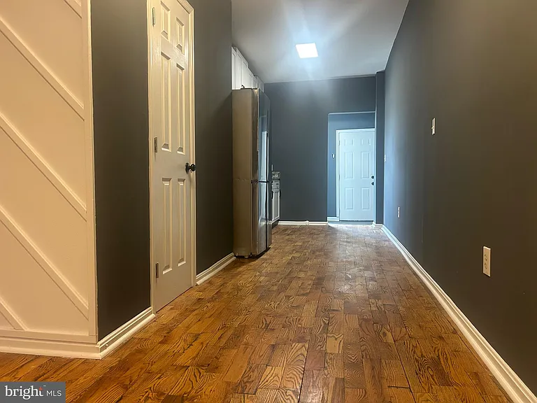 1516 N Mount St — Photo 10