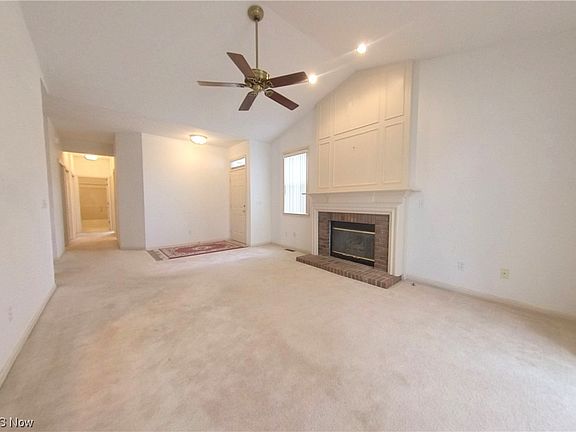 4th image of 2986 Country Club Ln