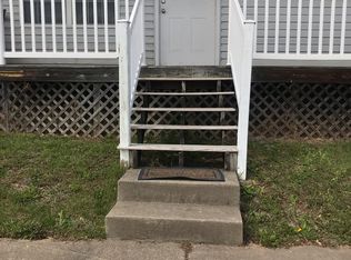 1121 1st Ave S APT C, Nitro, WV
