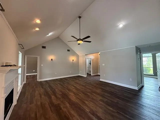 107 Highland Ave — Photo 4