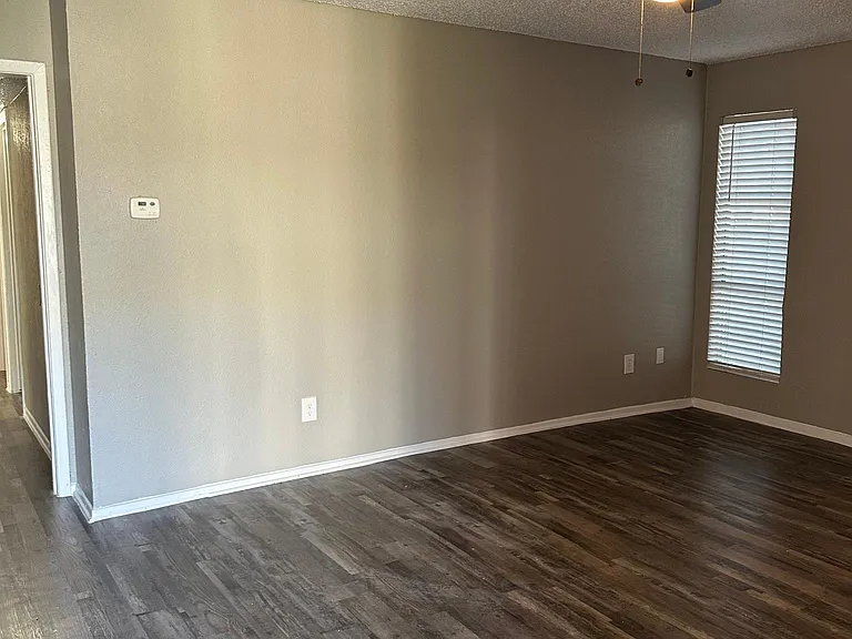 Maxton West Apartment Homes — Photo 24