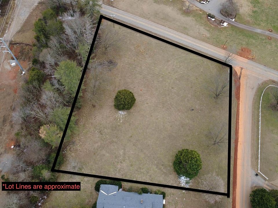 1st image of 529 Piedmont Golf Course Rd
