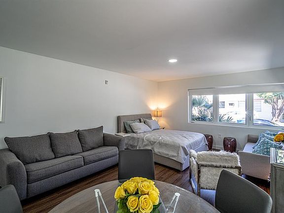 2nd image of 8260 Byron Ave Unit 1-8260-1