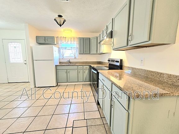 3rd image of 636 W Caladium Cir #C