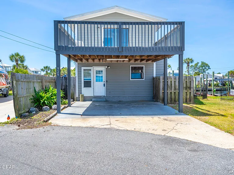 929 Marina Dr — Photo 34