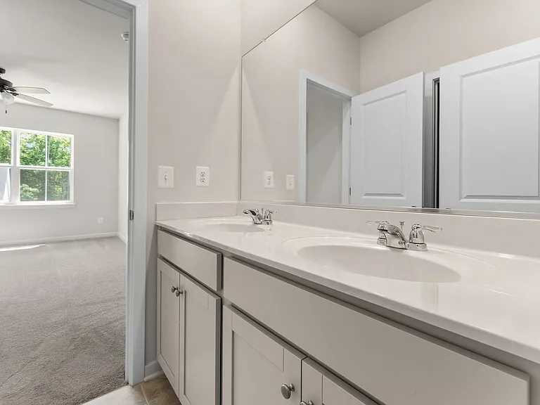9031 Hereford Ct — Photo 29