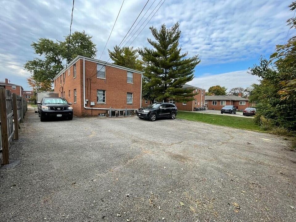 1st image of 500 E Stafford Ave