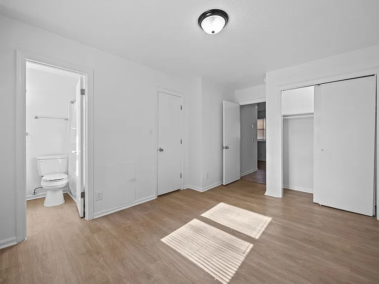 2415 Vesson Ave — Photo 8