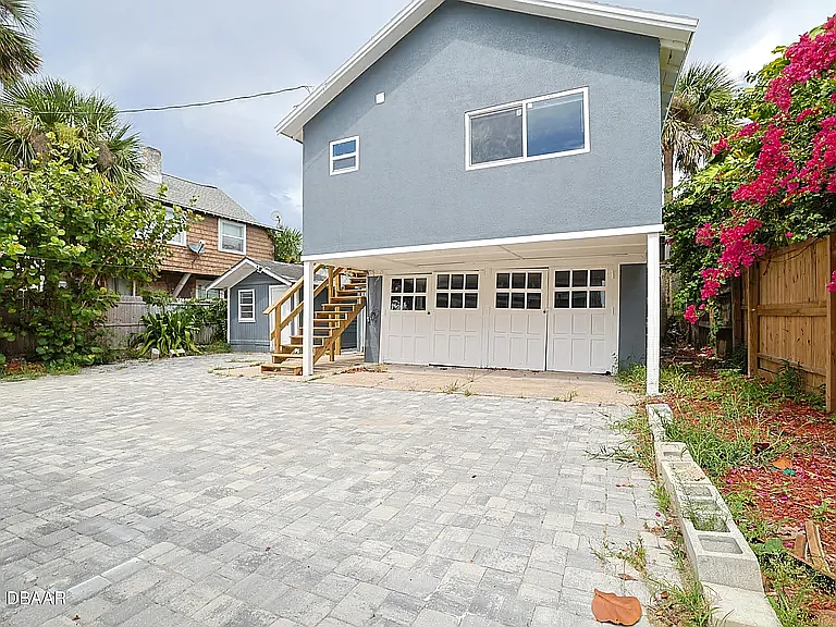 416 N Peninsula Dr — Photo 4