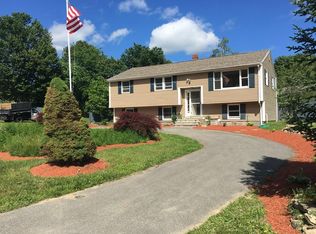 220 Forest Park Rd, Dracut, MA 01826