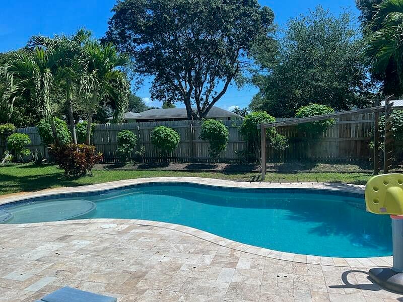 1st image of 6820 Tradewind Way