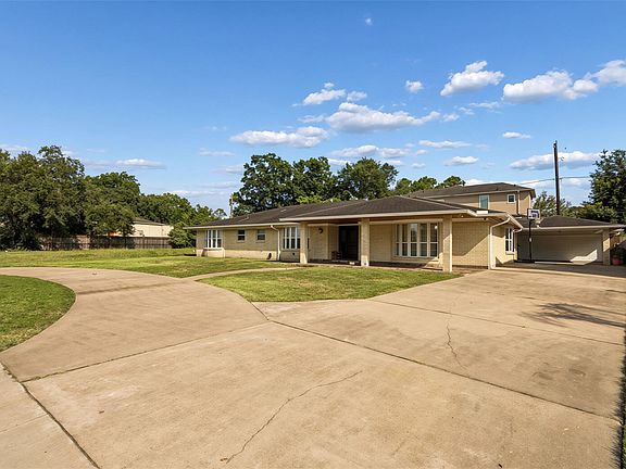 2nd image of 5535 S Braeswood Blvd