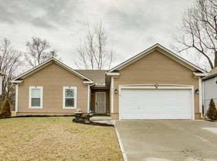 9101 E 52nd St, Kansas City, MO 64133