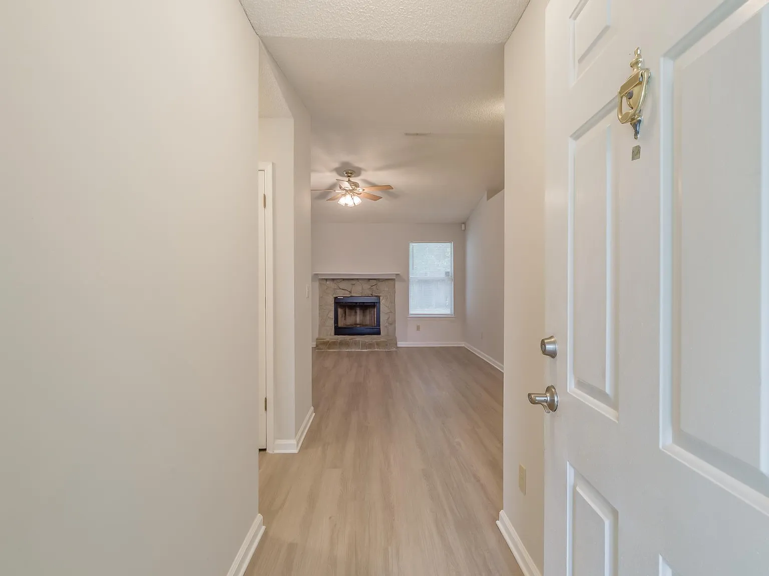 4172 Davie Ct — Photo 4