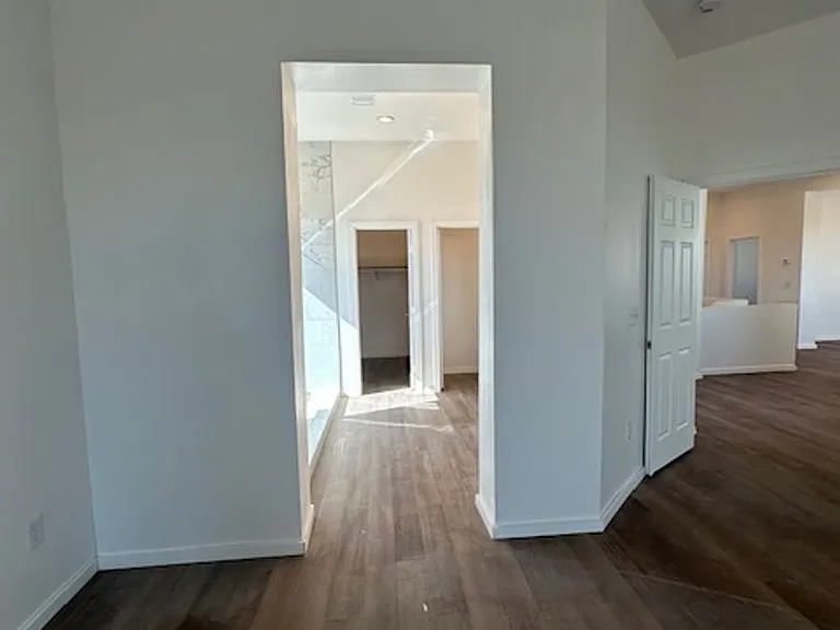 5022 S 35th Ave — Photo 17