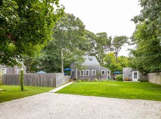 17 Bay View Ave, Oak Bluffs, MA 02557