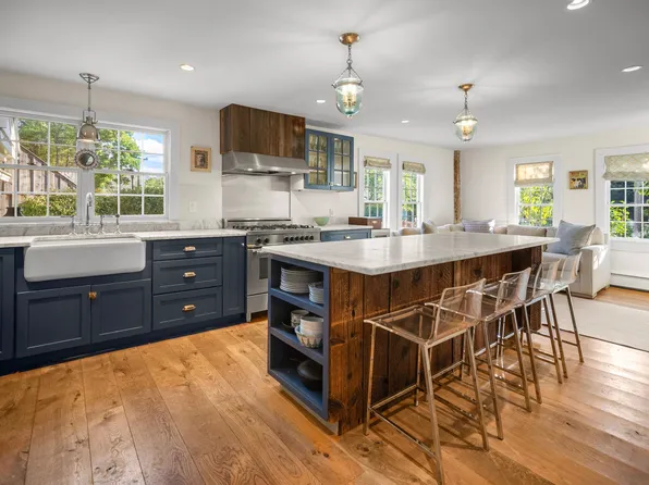 3715 Route 11, Londonderry, VT 05148