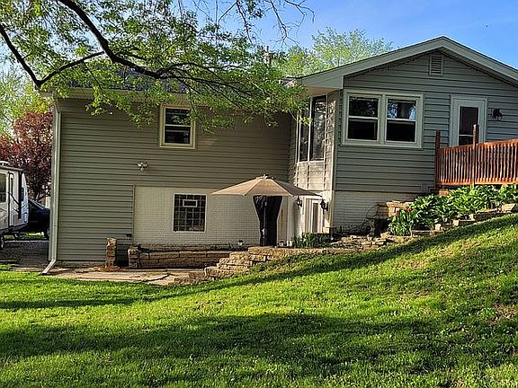 2nd image of 1407 W Euclid Ave