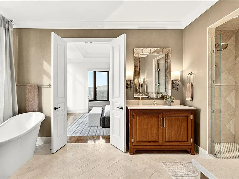 3376 Peachtree Rd NE #41A — Photo 37