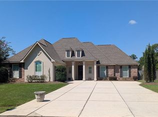 1460 Dominic Dr, Covington, LA 70435