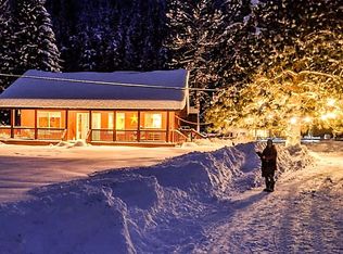 611 Jefferson Rd, Naches, WA 98937