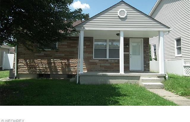 1st image of 3985 Grand Ave