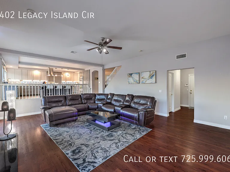 2402 Legacy Island Cir — Photo 8
