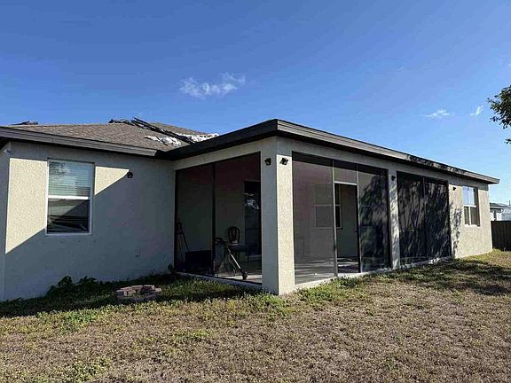 4th image of 2116 NW 1st Ave