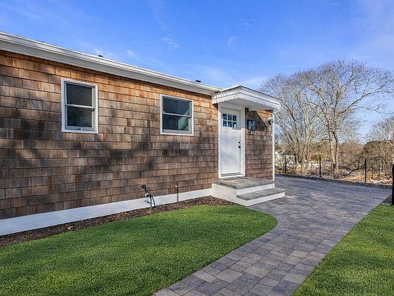2nd image of 33 Oceanview Rd