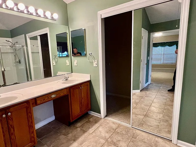 3037 Captiva Bluff Cir — Photo 32