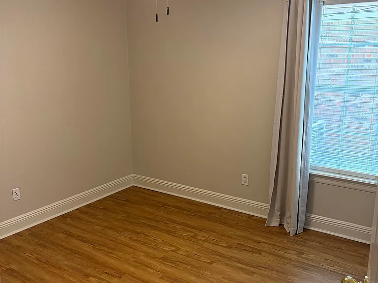 17226 Northlake Dr — Photo 32