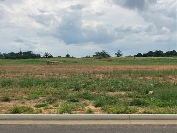 217 Twisted Oak Way, Greenwood, AR 72936