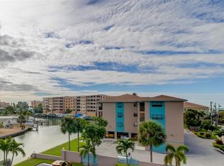 175 116th Ave APT 104, Treasure Island, FL 33706