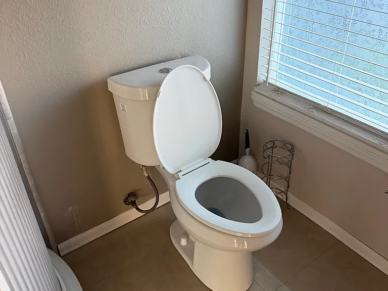 1029 Lombardy Dr — Photo 8