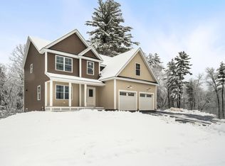 221 Lawrence Rd, Salem, NH 03079