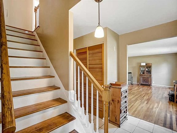 4th image of 5329 Cannas Dr
