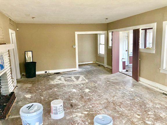 3rd image of 5730 Paseo Blvd