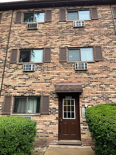 1535 Norway Ln #3B Photo 1