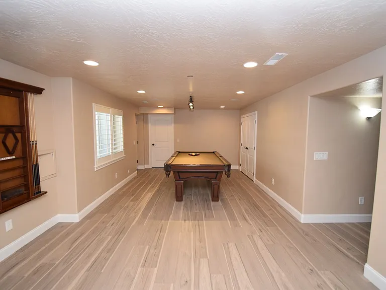 10741 S Weiss Dr — Photo 37