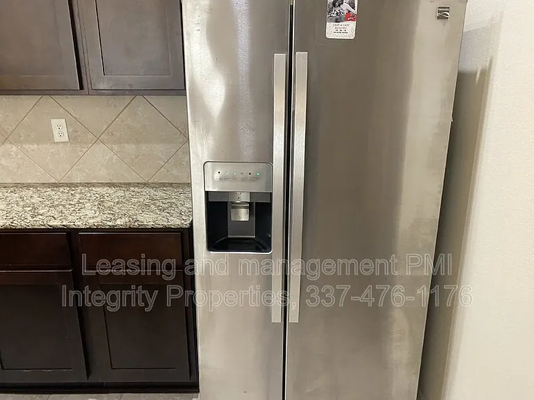 115 Northpointe Dr — Photo 3