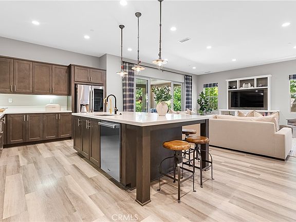 3rd image of 20 Entonar Rd