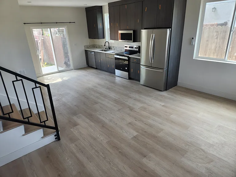25344 Walnut St — Photo 2