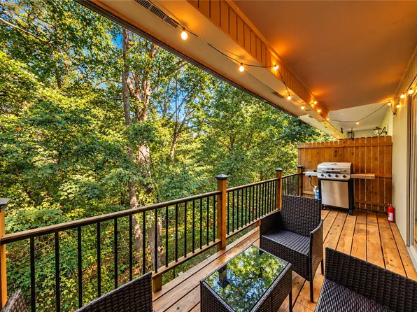 14 Gretchen Ln, Bella Vista, AR 72715