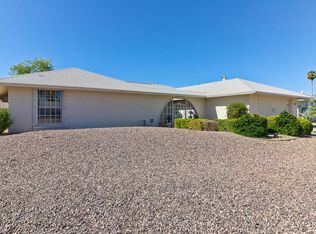 19831 N Willowcreek Cir, Sun City, AZ 85373