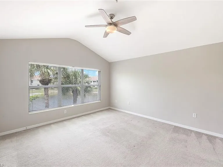 1088 Oxford Ln #48 — Photo 10